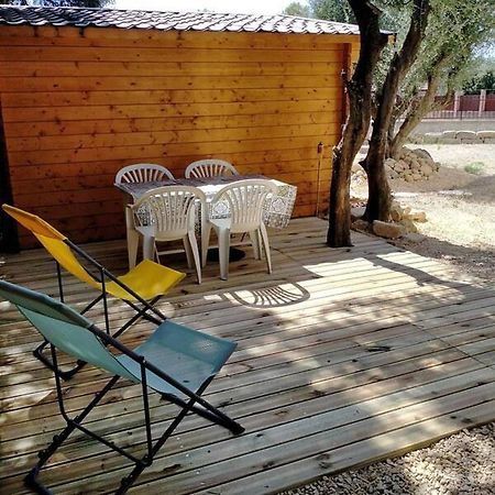 Le Chalet Sous L'Olivier Boulbon Exteriör bild