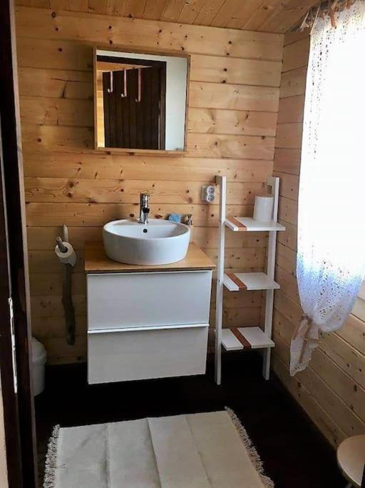 Le Chalet Sous L'Olivier Boulbon Exteriör bild